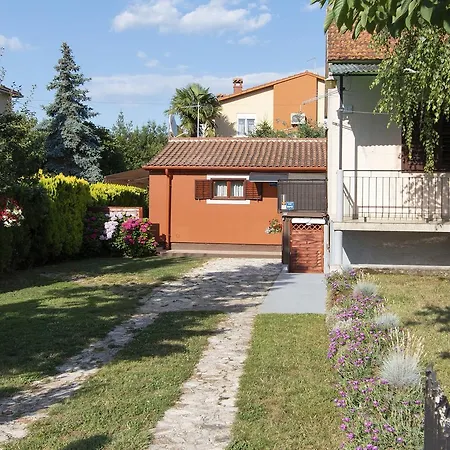 Studio Erin 442 Apartament